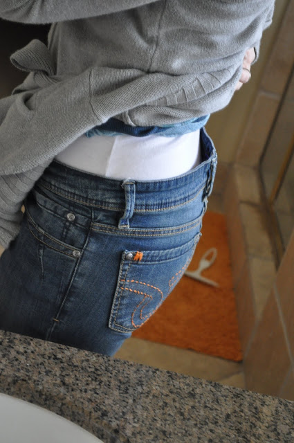 Can’t Get Those Jeans to Fit Right? - Easy DIY Fix for Loose Jeans 