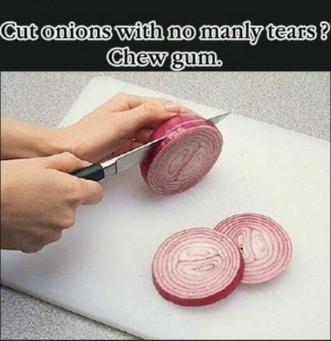 Onion cutting lifehack - Top 68 Lifehacks and Clever Ideas that Will Make Your Life Easier