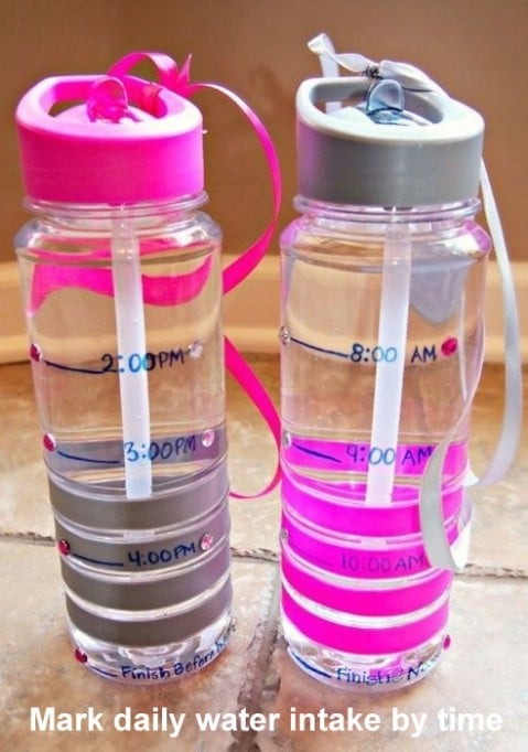 Mark daily water intake - Top 68 Lifehacks and Clever Ideas that Will Make Your Life Easier