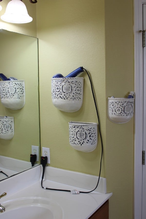 Lovely Plant Holders Repurposed in Bathroom - 30 Brilliant Bathroom Organization and Storage DIY Solutions