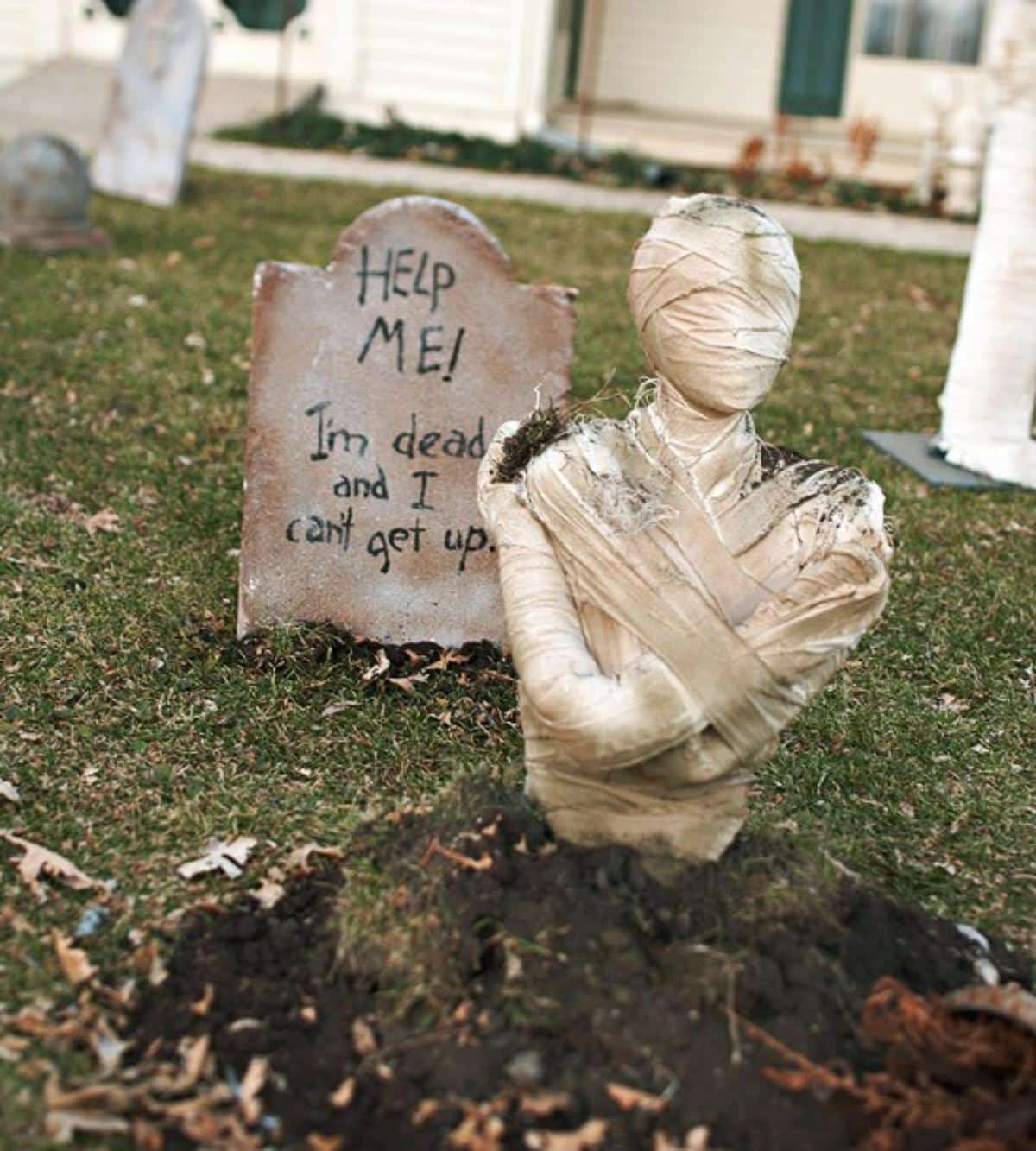 DIY Eerie Mummy Graveyard halloween decoration.