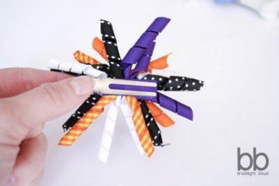 Halloween Korker Bows - 30 Fabulous and Easy to Make DIY Hair Bows