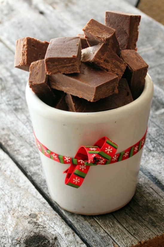 Traditional Chocolate Fudge - 25 Yummy Homemade Christmas Candy Recipes