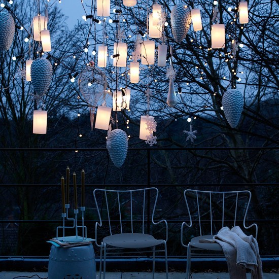 Group Lanterns - 60 Beautifully Festive Ways to Decorate Your Porch for Christmas