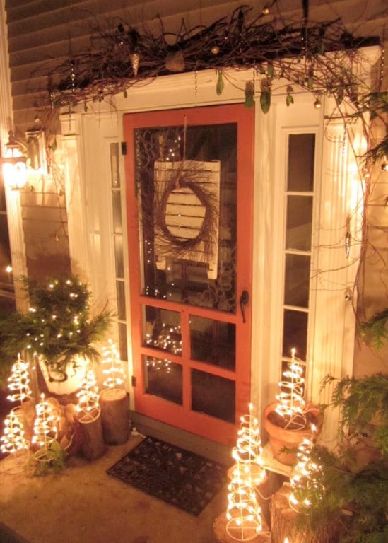 Traditional Country Christmas - 60 Beautifully Festive Ways to Decorate Your Porch for Christmas