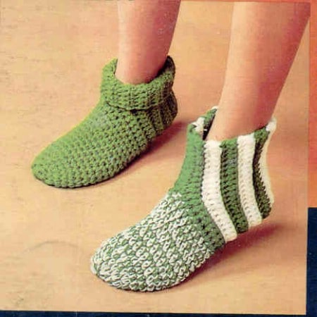 Unisex Slipper Socks - 30 Super Easy Knitting and Crochet Patterns for Beginners