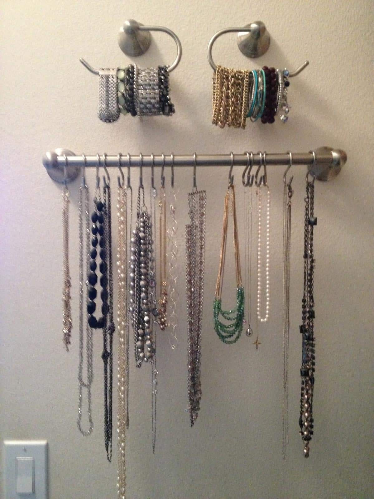 DIY Closet Jewelry Organizer