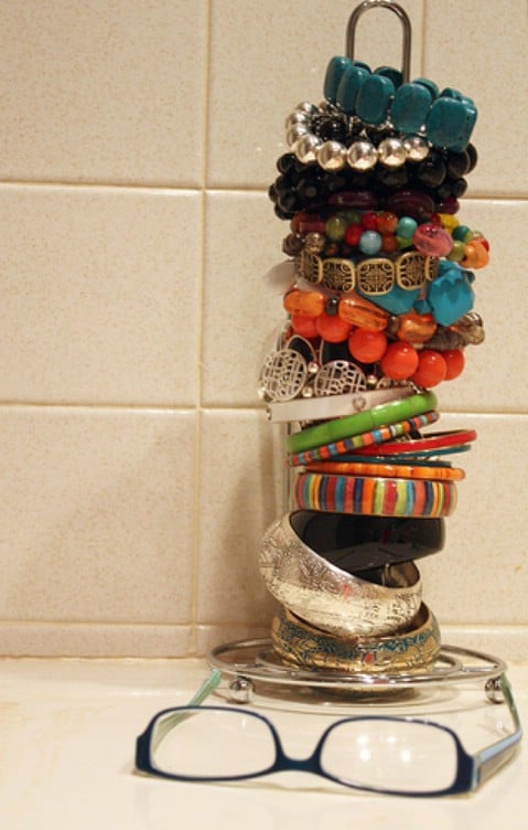 Cheap and Easy Jewelry Organizer