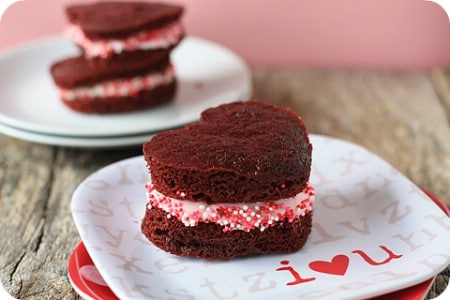 Red Velvet Whoopie Pies - 15 Extremely Creative Heart-Shaped Pies For Your Loved Ones
