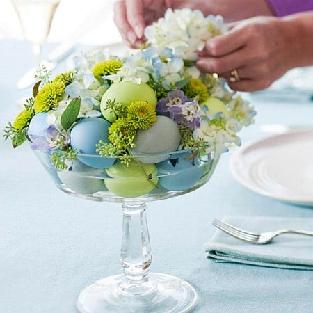 Easter Egg Centerpieces - 40 Beautiful DIY Easter Centerpieces to Dress Up Your Dinner Table