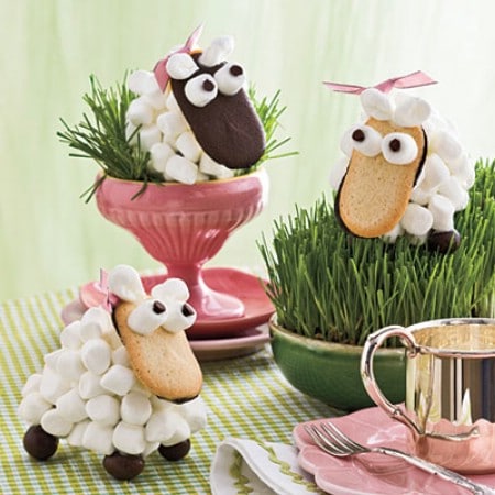 Edible Sheep Centerpiece - 40 Beautiful DIY Easter Centerpieces to Dress Up Your Dinner Table