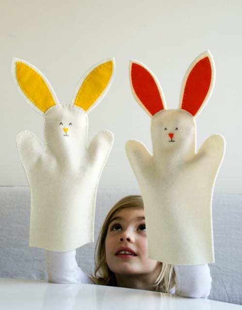 Bunny Hand Puppets - 80 Fabulous Easter Decorations You Can Make Yourself