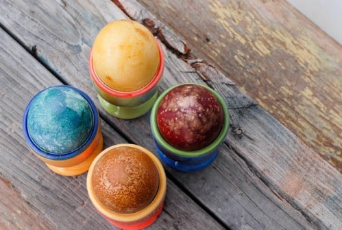 Naturally Dyed Easter Eggs - 80 Creative and Fun Easter Egg Decorating and Craft Ideas