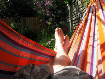 Build A Hammock - 150 Remarkable Projects and Ideas to Improve Your Home's Curb Appeal