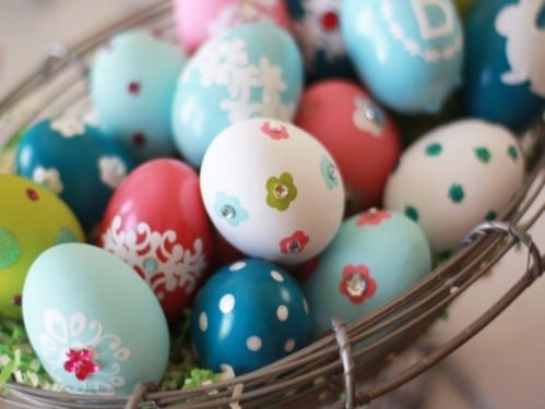 Bubble Wrap Easter Eggs - 80 Creative and Fun Easter Egg Decorating and Craft Ideas