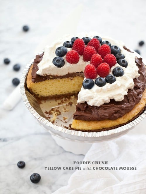 Cake Pie with Chocolate Mousse and Berries