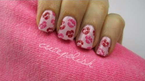 Give Me a Kiss - 20 Ridiculously Cute Valentine’s Day Nail Art Designs