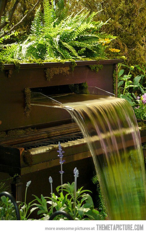 Piano Fountain