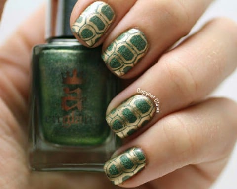 Turtle shell nails
