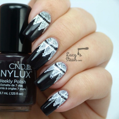 High contrast lacey nails