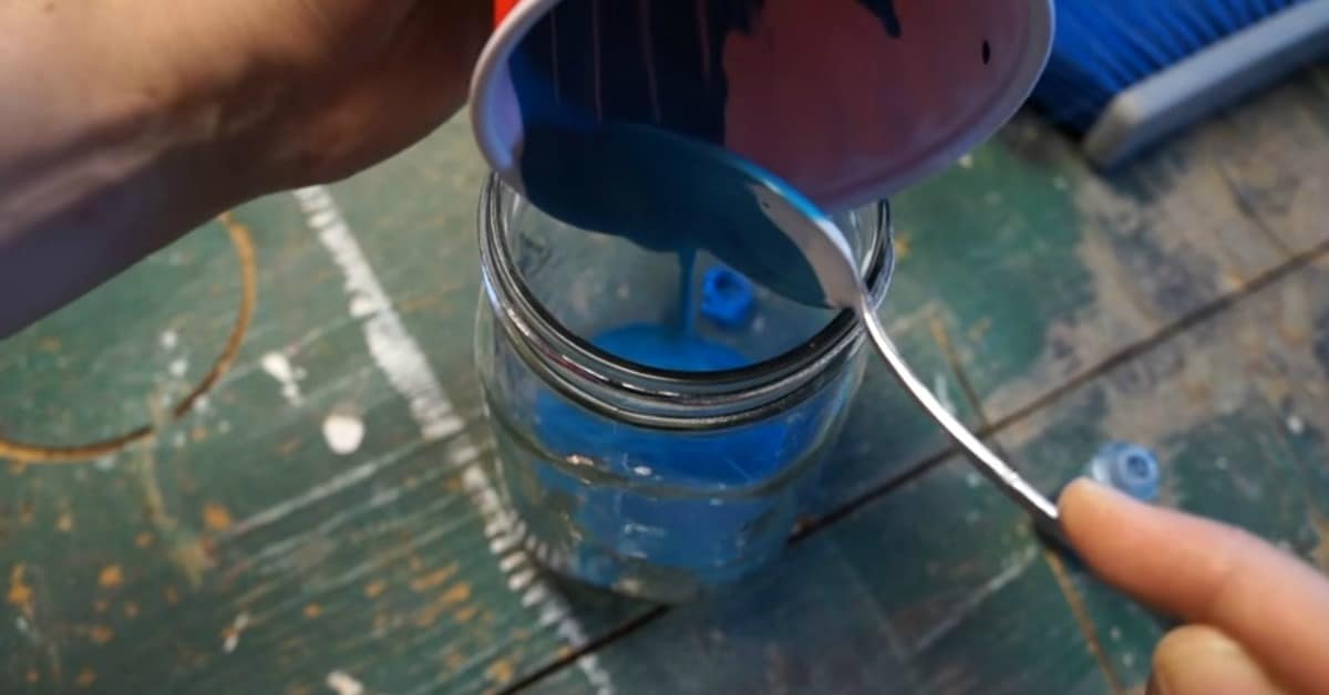 How to Tint a Mason Jar Any Color You Want With a Few Simple Supplies {Video tutorial}