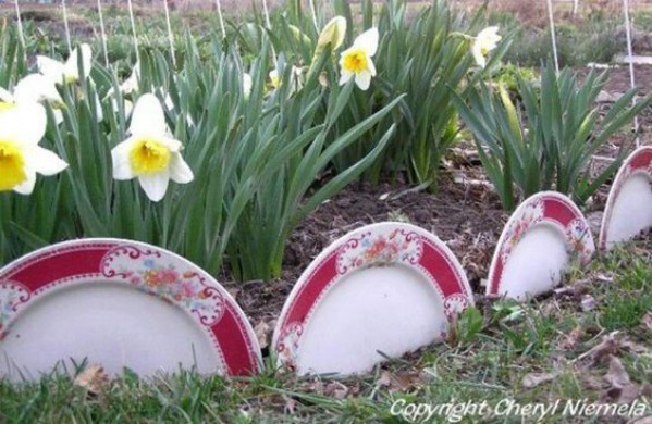 Upcycled Garden Decorative Plates