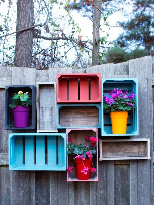 DIY Rustic Wooden Crate Fence Shelves