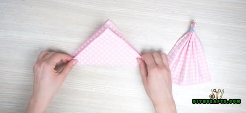 Dress Napkin - 5 Creative and Mind-Blowing Napkin-Folding Tricks in Under 4 Minutes