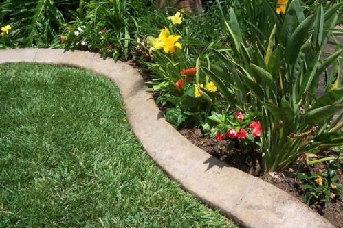 DIY Concrete Garden Edging