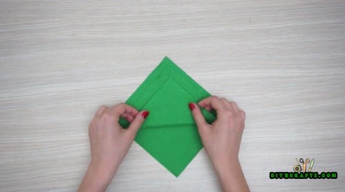 Tree Napkin - 5 Festive DIY Christmas Napkin Designs With Simple Video Instructions