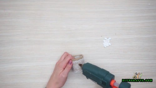 Lace and Reindeer Napkin Ring - How to Make 5 Festive Holiday Napkin Rings In Under 2 Minutes