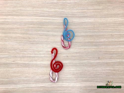 Candy Cane Treble Clefs - 5 Candy Cane Projects for a Deliciously Festive Christmas