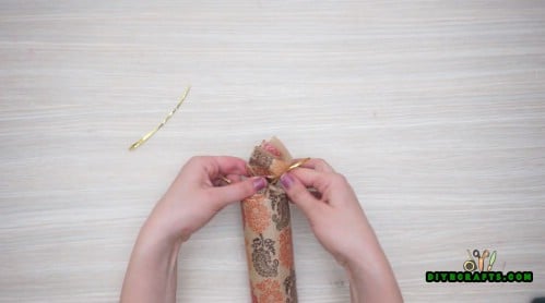 Christmas Cracker - 5 Easy Projects to Repurpose Paper Rolls Into Festive Holiday Decorations