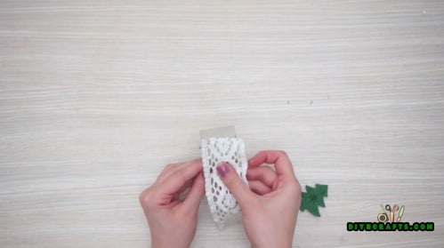 Christmas Tree and Lace Napkin Ring - How to Make 5 Festive Holiday Napkin Rings In Under 2 Minutes