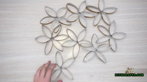 Flower Wreath - 5 Easy Projects to Repurpose Paper Rolls Into Festive Holiday Decorations