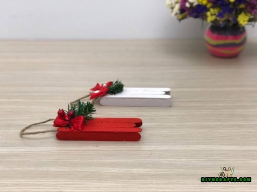 DIY Christmas Sleighs From Popsicle Craft Sticks