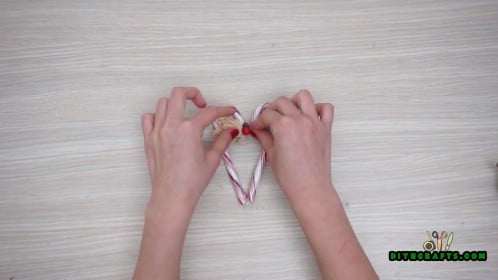 Candy Cane Heart Ornament - 5 Candy Cane Projects for a Deliciously Festive Christmas