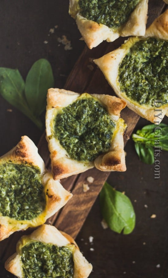 These Mini Spinach Feta Pies Are Light And Delicious