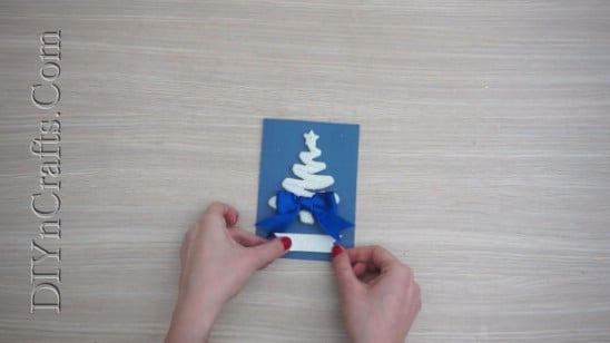 Tree Card #1 - Send Your Season’s Greetings In Style With These 5 DIY Christmas Cards