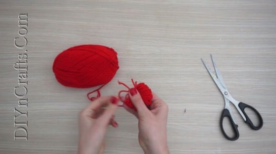 Gift Box - 4 Easy DIY Christmas Yarn Crafts to Spread Holiday Cheer