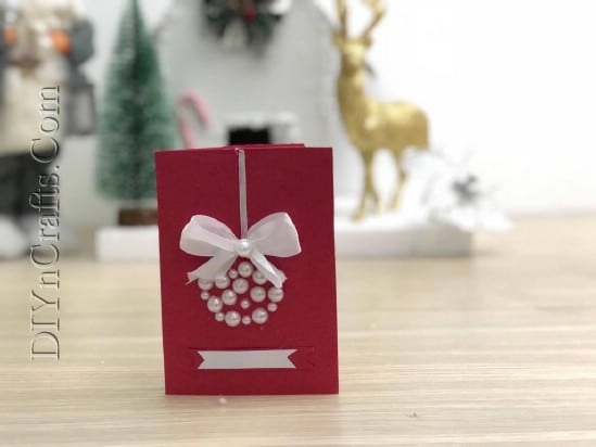 Ornament Card - Send Your Season’s Greetings In Style With These 5 DIY Christmas Cards