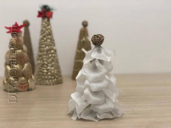 Flower Petal Christmas Tree - 5 Easy Ways to Make Cute Miniature DIY Christmas Trees
