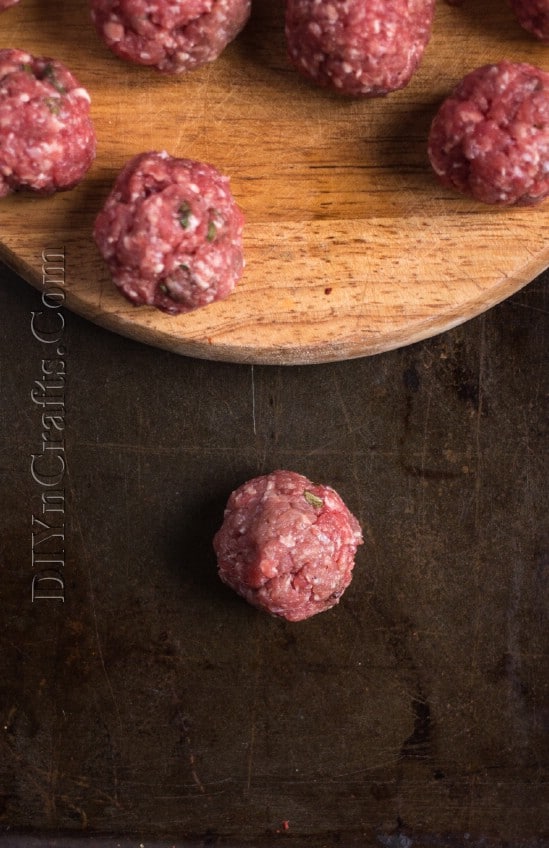 Preparing meatballs: