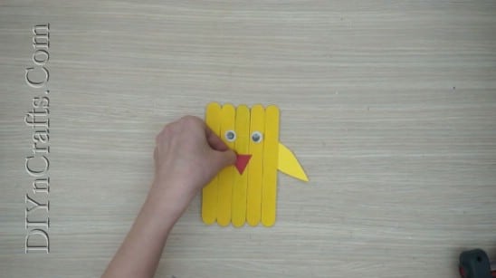 Easter Chick 1 - 5 Easy DIY Easter Projects You Can Make With Ordinary Craft Sticks