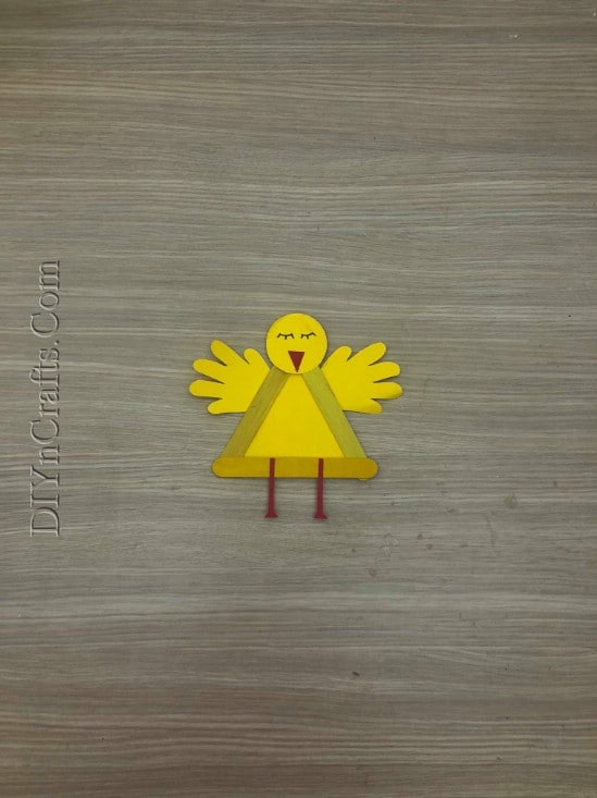 Easter Chick 2 - 5 Easy DIY Easter Projects You Can Make With Ordinary Craft Sticks