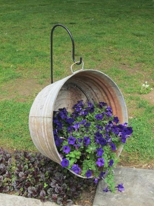 DIY Galvanized Tub Planter