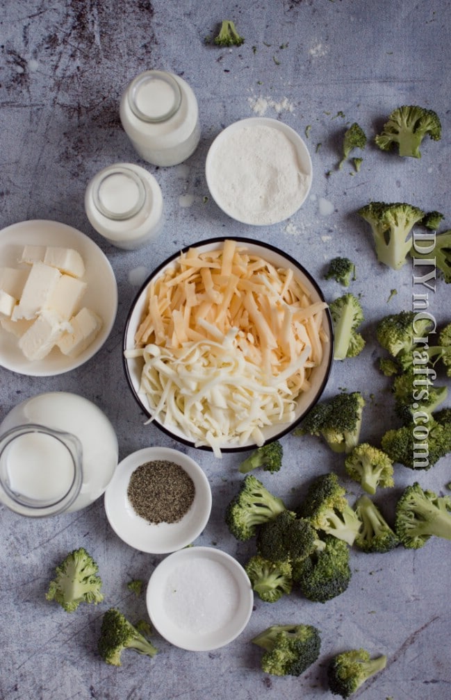 Ingredients for the broccoli cheese soup.