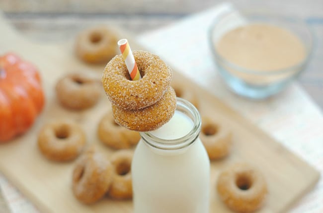 Donuts on straw