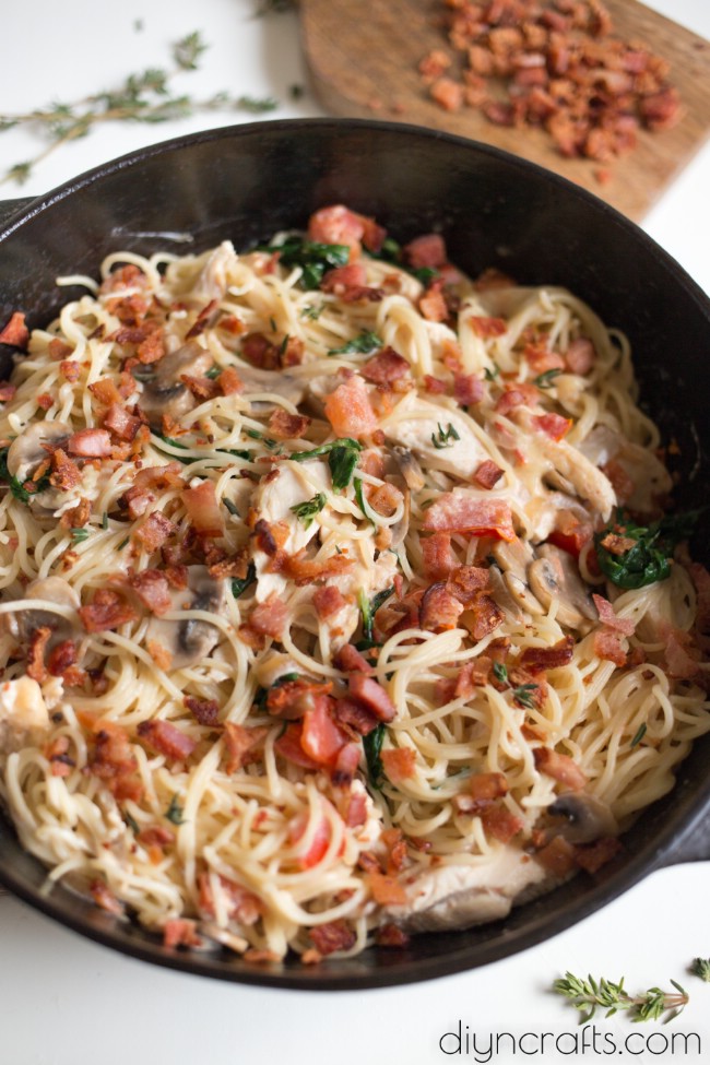 Easy Chicken, Bacon, and Spinach Spaghetti Recipe