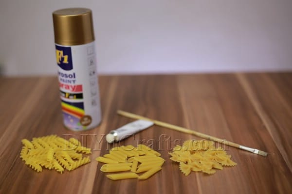 Materials for pasta ornaments.